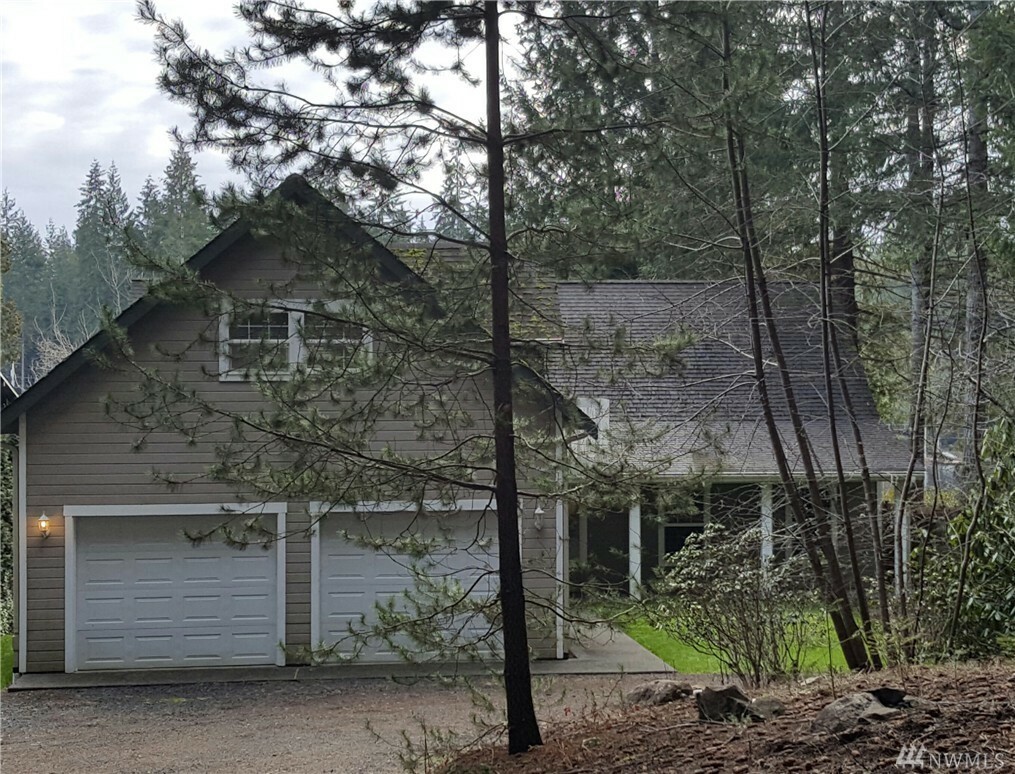 Property Photo:  2330 E Saint Andrews Dr N  WA 98584 