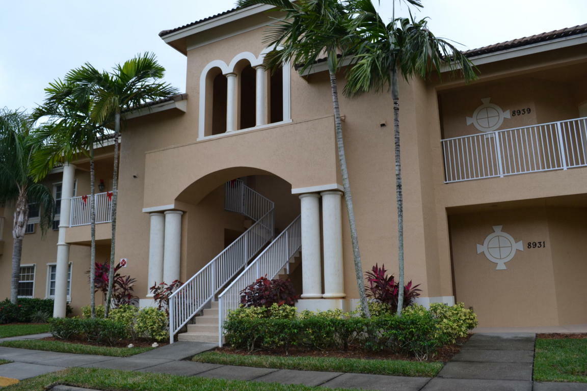 Property Photo:  8931 Sandshot Court 5514  FL 34986 