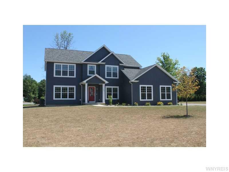 Property Photo: 521 Oak Run Drive NY 14092