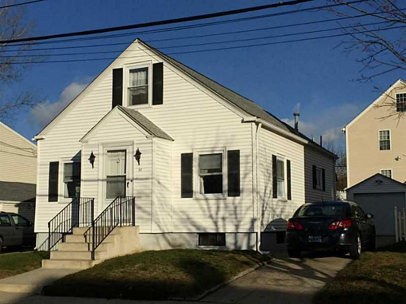 Property Photo:  33 Aldine St  RI 02909 