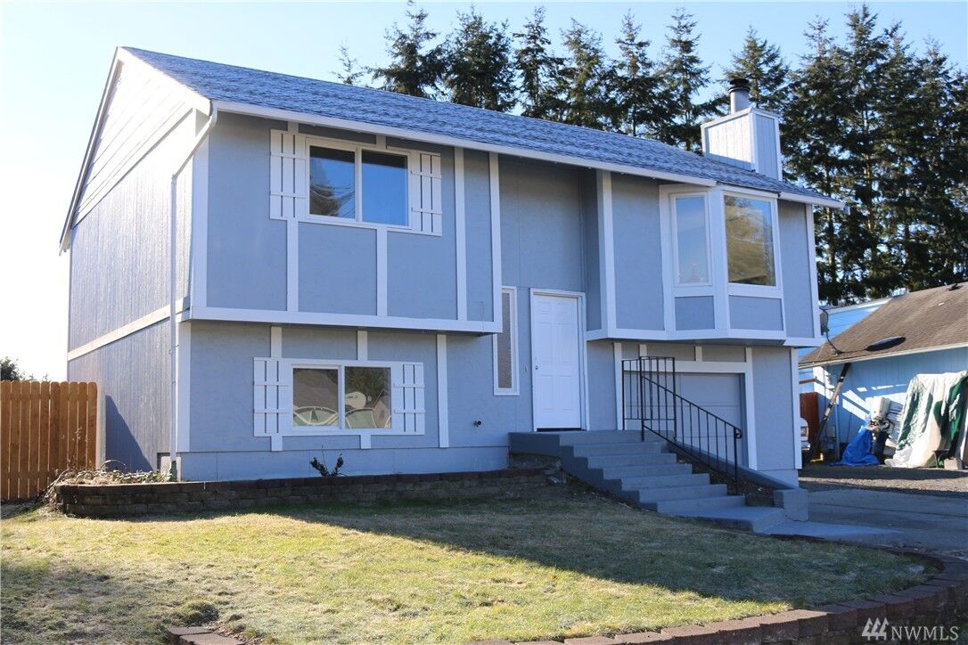 Property Photo: 5814 142nd Place NE WA 98271