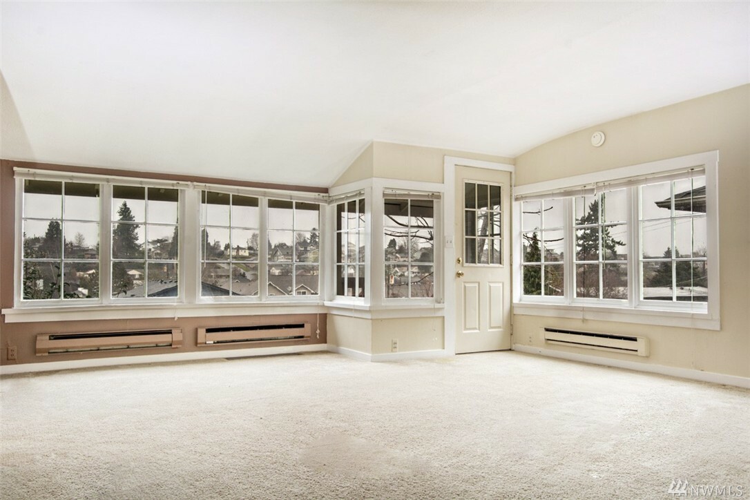 Property Photo: 5226 38th Ave SW WA 98126