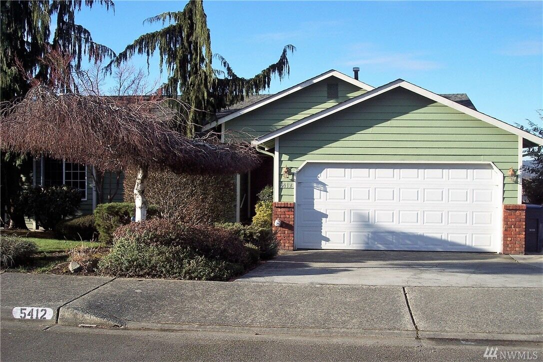 Property Photo: 5412 68th Dr NE WA 98270