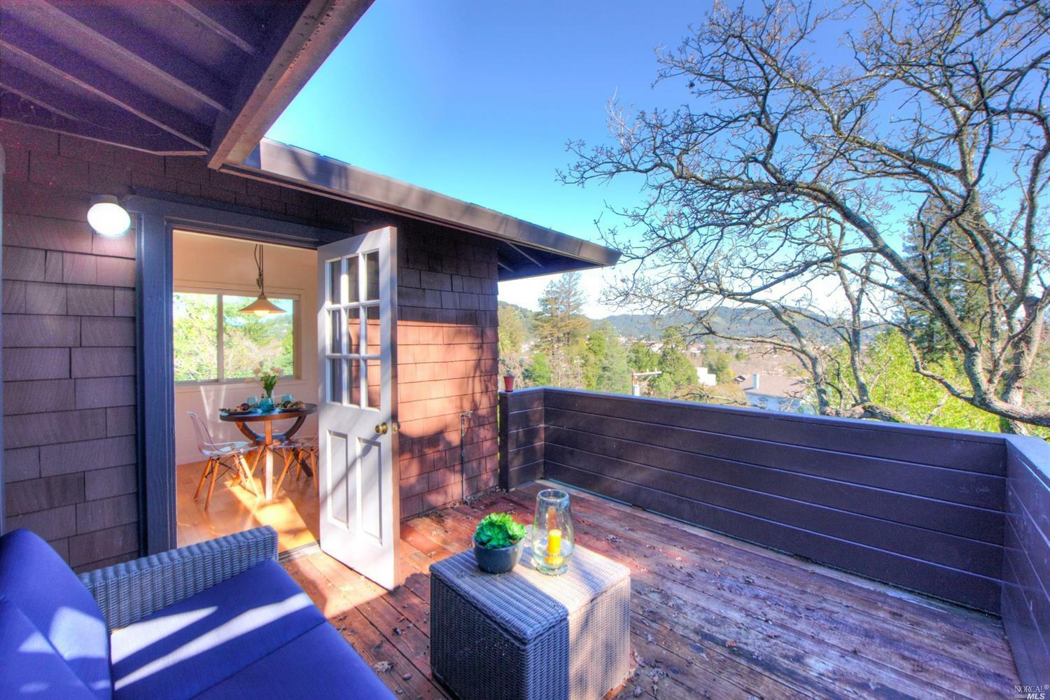 Property Photo: 29 Lodge Lane CA 94901