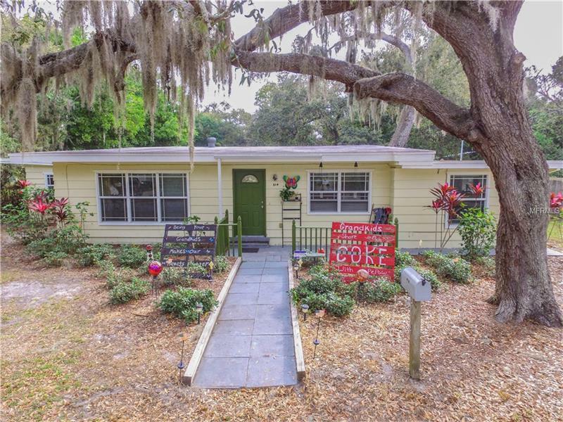 Property Photo:  514 12th Avenue W  FL 34221 