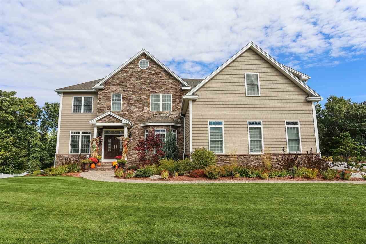 Property Photo:  355 Lindstrom Lane  NH 03104 