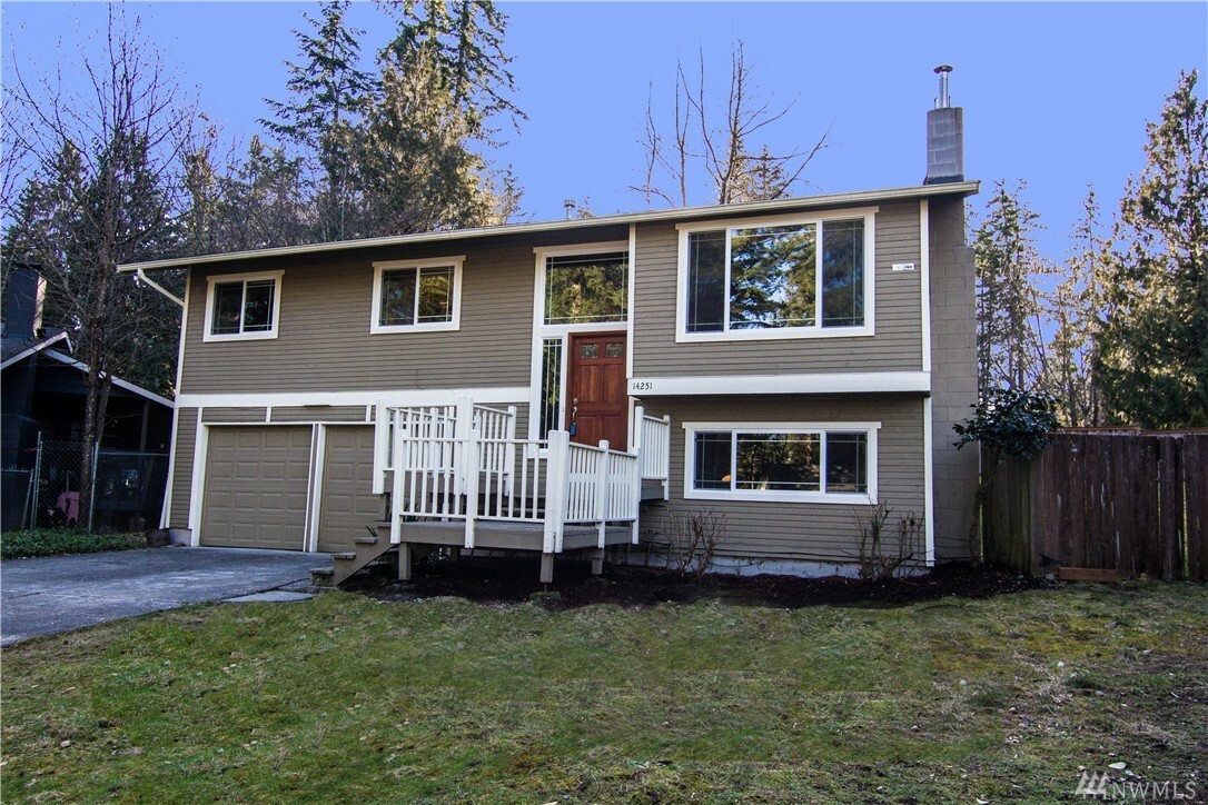 Property Photo:  14251 147th Place SE  WA 98059 