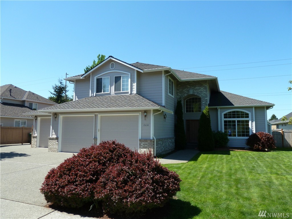 Property Photo: 15030 59th Dr SE WA 98296