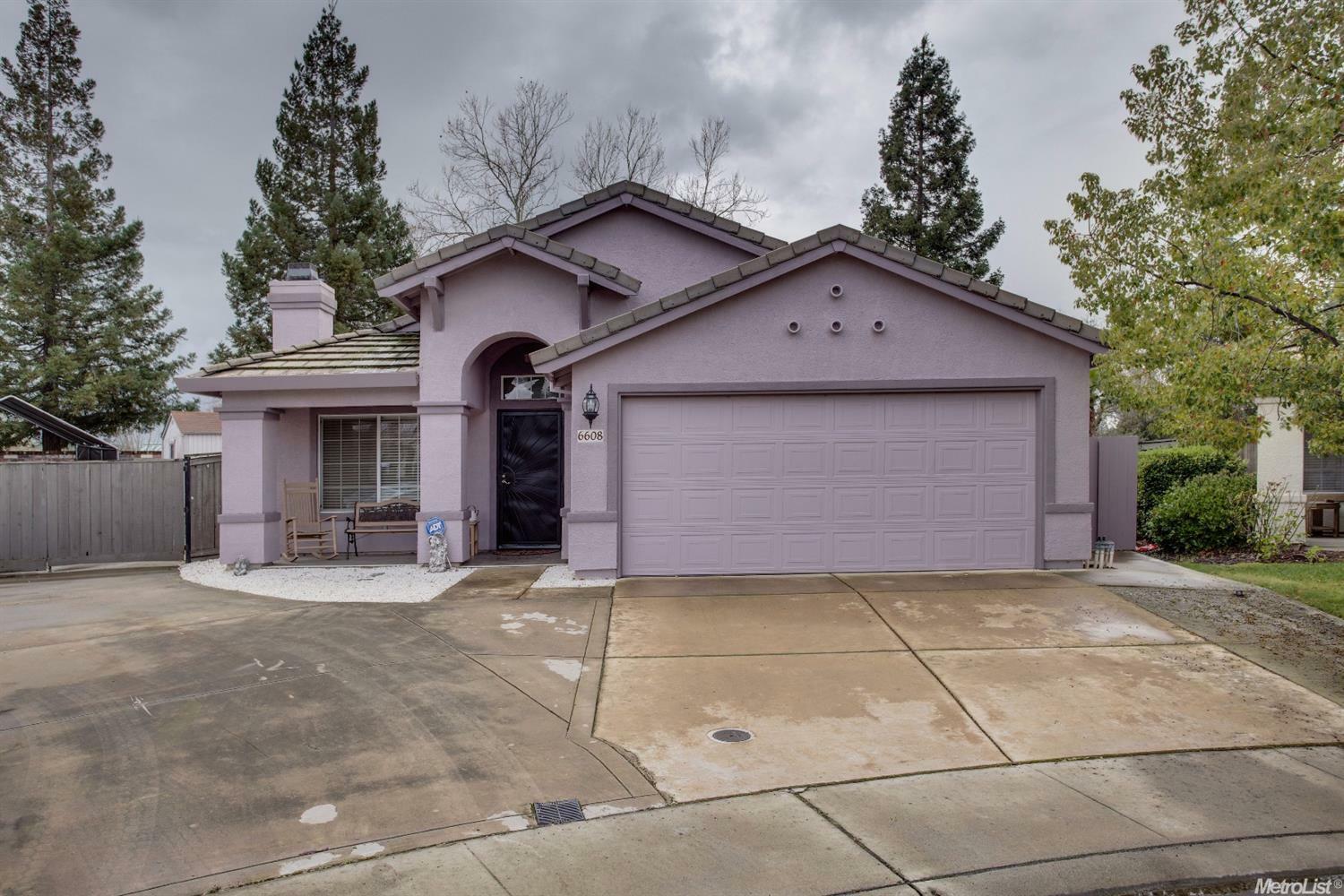 Property Photo:  6608 Fairleigh Court  CA 95758 