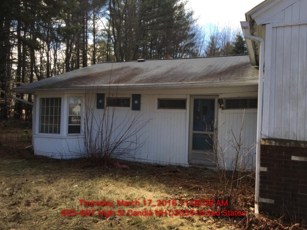 Property Photo: 686 High Street NH 03034