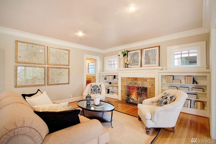 Property Photo: 5031 19th Ave NE WA 98105