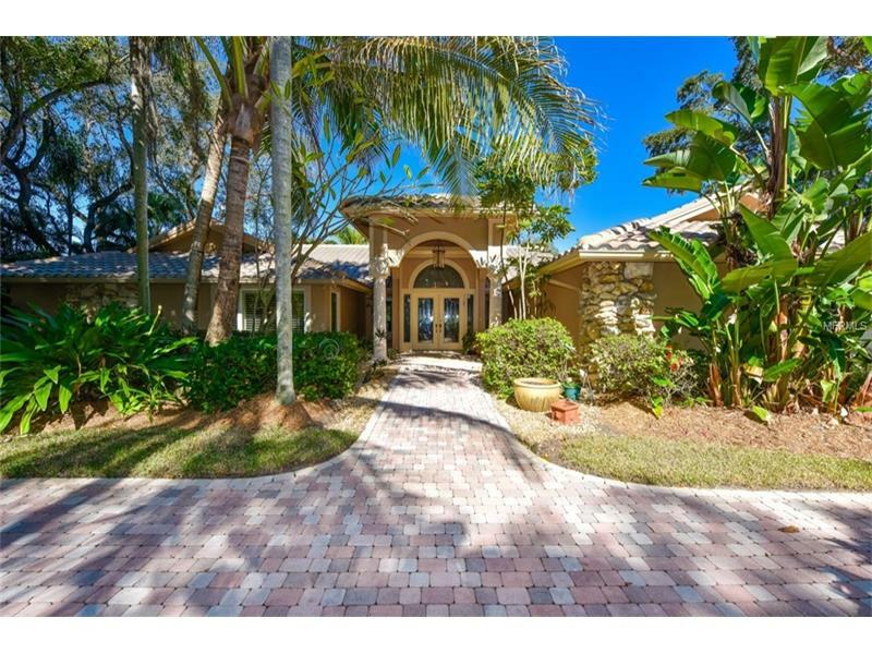 Property Photo:  1527 Peregrine Point Drive  FL 34231 