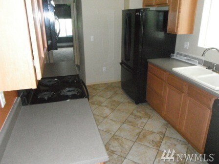 Property Photo:  1427 Packwood Ave  WA 98327 