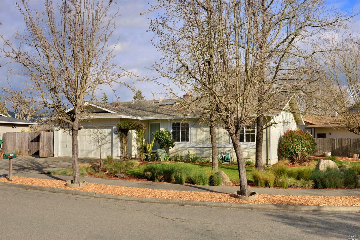 Property Photo:  1127 Shadyslope Drive  CA 95404 