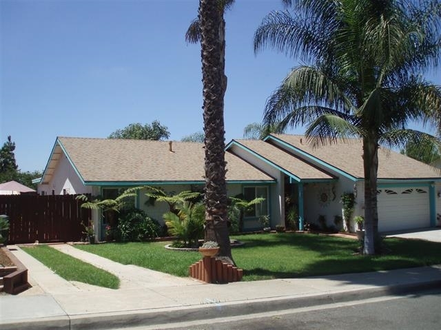 Property Photo:  983 Chestnut Dr  CA 92025 