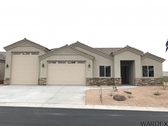 Property Photo: 1912 E Savannah Bend AZ 86404