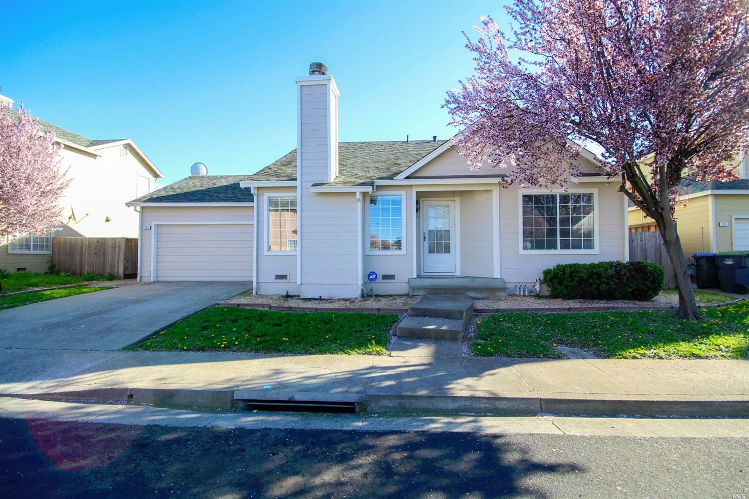 Property Photo:  223 Ashwood Drive  CA 94585 