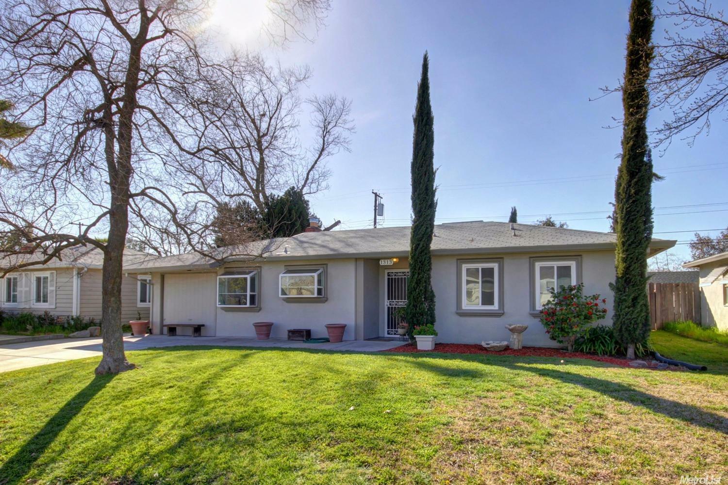 Property Photo:  1313 Glenwood Road  CA 95864 