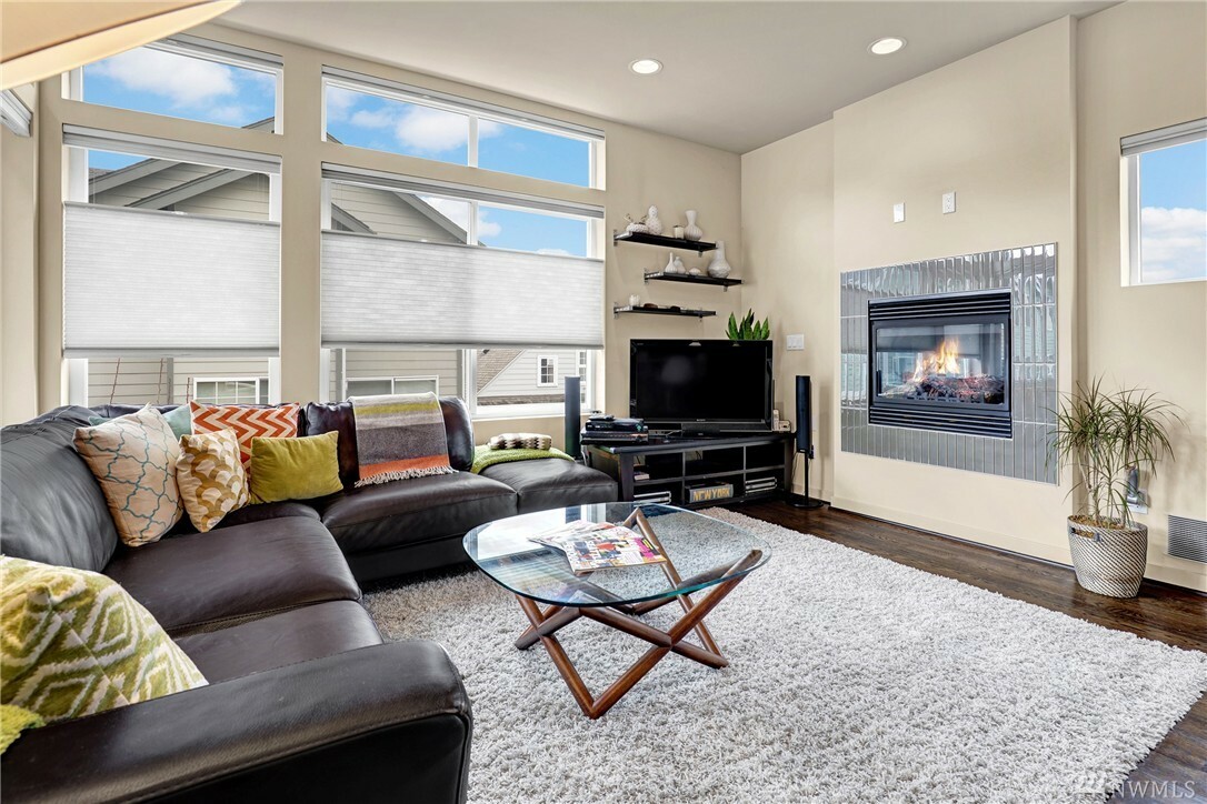 Property Photo: 1743 NW 60th St B WA 98107