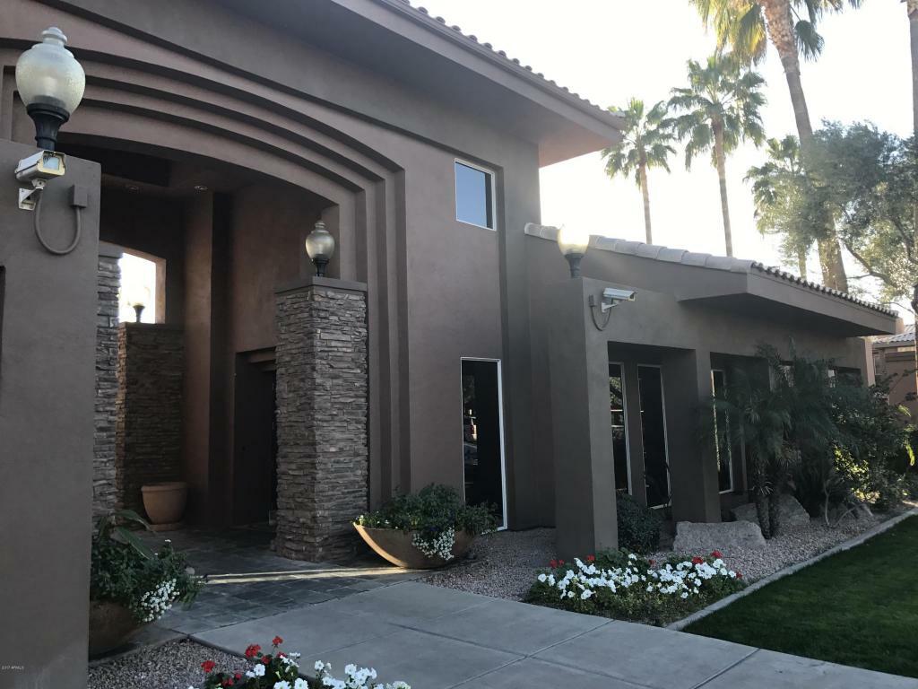 Property Photo: 7009 E Acoma Drive 2049 AZ 85254
