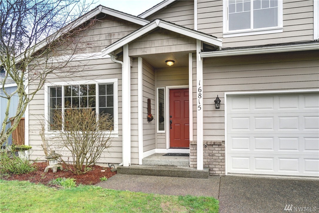 Property Photo: 16815 117th Av Ct E WA 98374