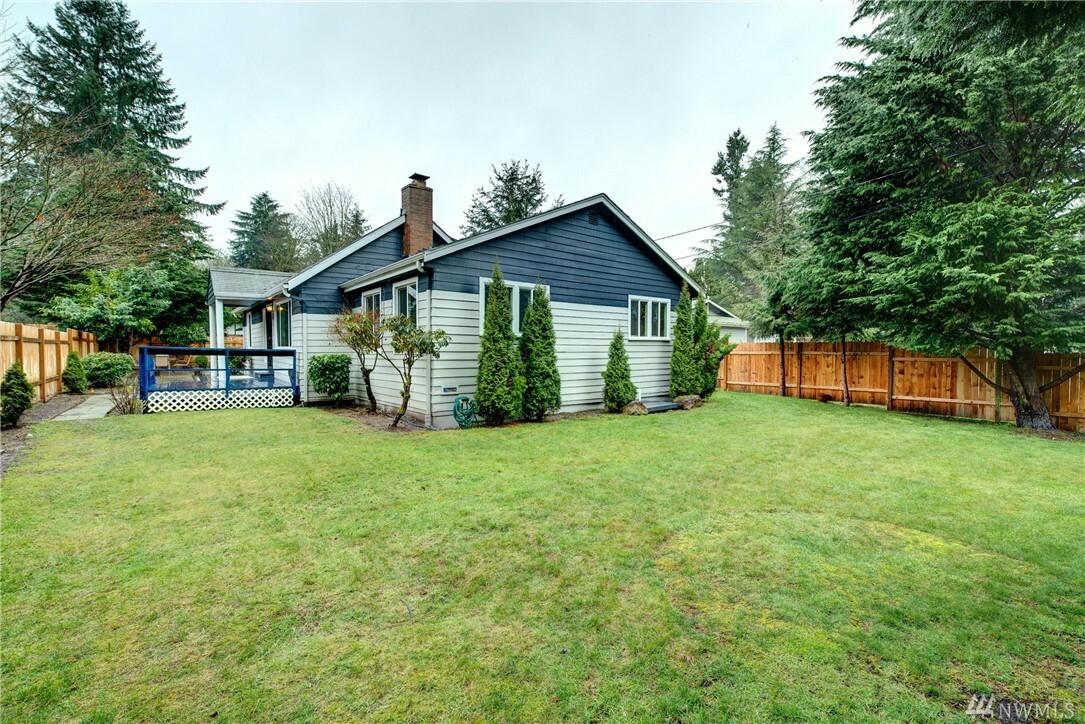 Property Photo:  18030 118th Ave SE  WA 98058 