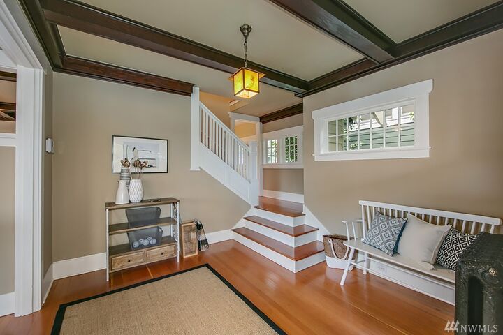 Property Photo: 2219 E Calhoun St WA 98112