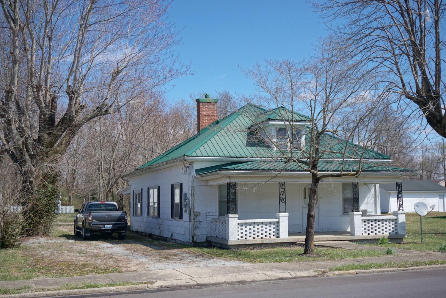 Property Photo: 407 Shelby Street KY 40440