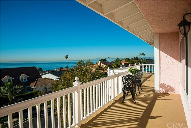 Property Photo:  30902 Rue De La Pierre  CA 90275 