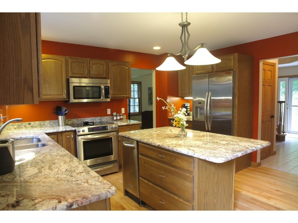 Property Photo: 262 Applewood Lane VT 05495