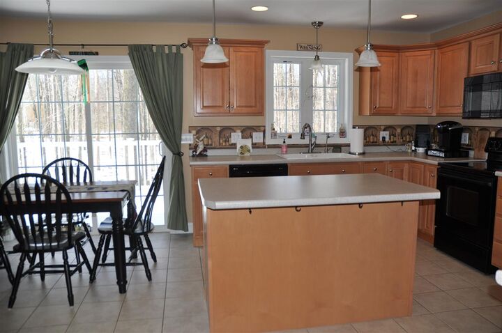 Property Photo:  6 Heron View Drive  NH 03106 