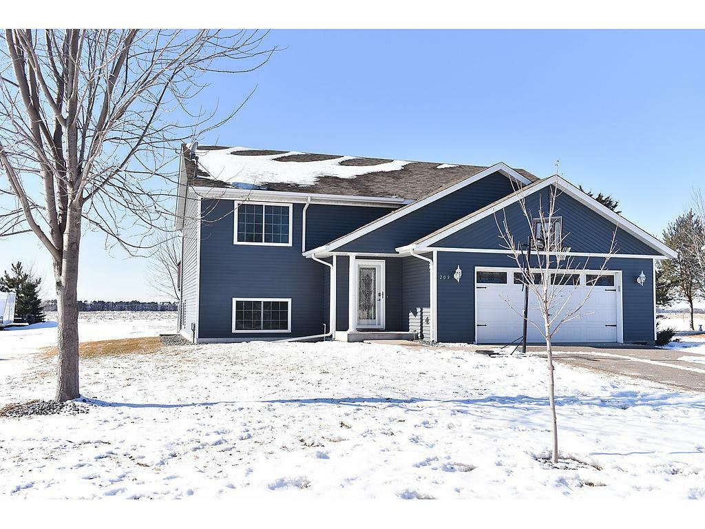 Property Photo:  209 6th Avenue NW  MN 56367 