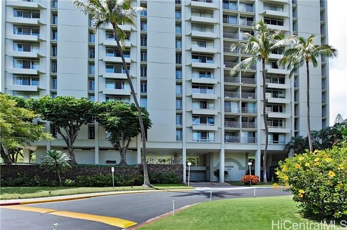 1515 Nuuanu Avenue 753  Honolulu HI 96817 photo