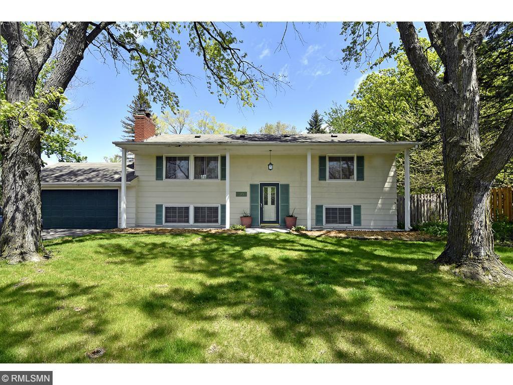 Property Photo: 3903 Colgate Avenue MN 55345