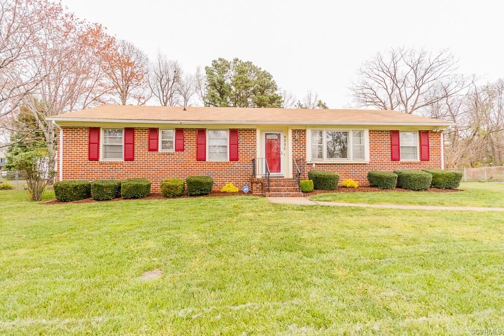Property Photo: 8550 Sutherland Road VA 23236