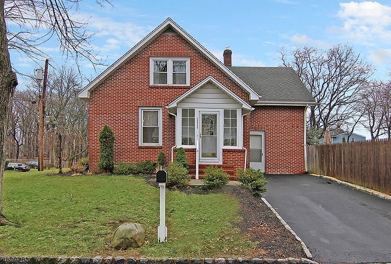 Property Photo:  2536 Smith St  NJ 07076 