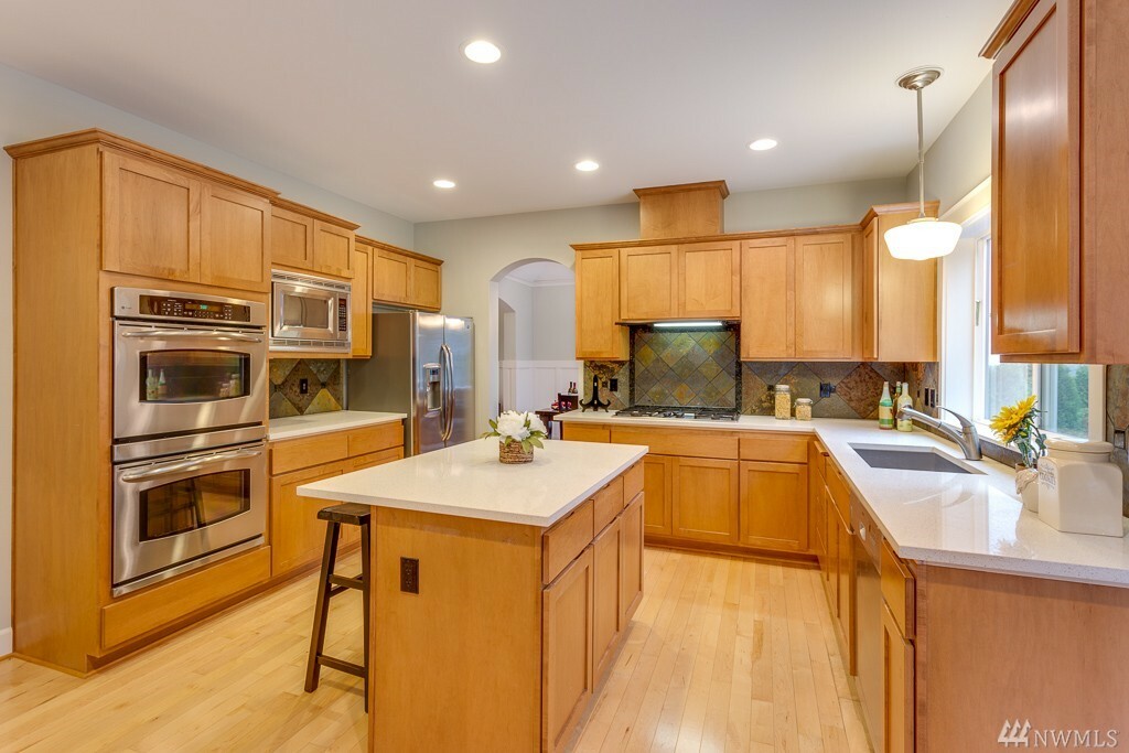 Property Photo: 3172 NE Marquette Wy WA 98029
