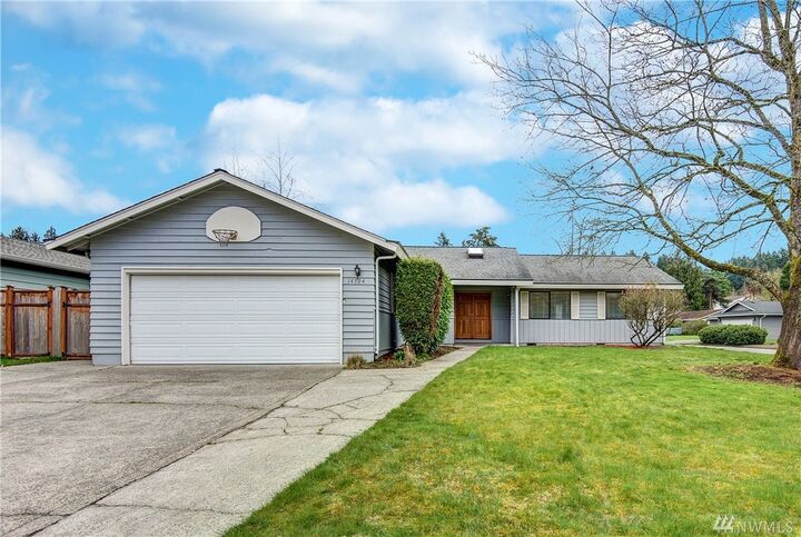 Property Photo: 14704 112th Avenue NE WA 98033