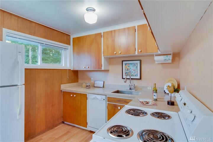 Property Photo:  6604 230th St SW  WA 98043 