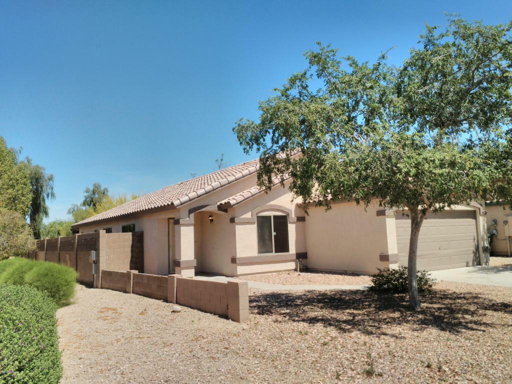 Property Photo:  15886 W Adams Street  AZ 85338 