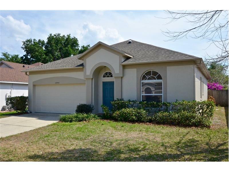 Property Photo:  12742 Woodbury Oaks Drive  FL 32828 