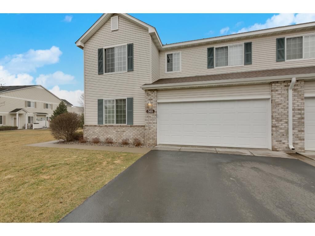 Property Photo: 565 Tamarack Trail 1305 MN 55024