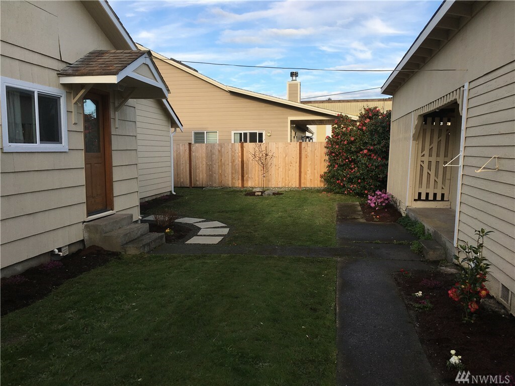 Property Photo:  31755 W Bird  WA 98014 