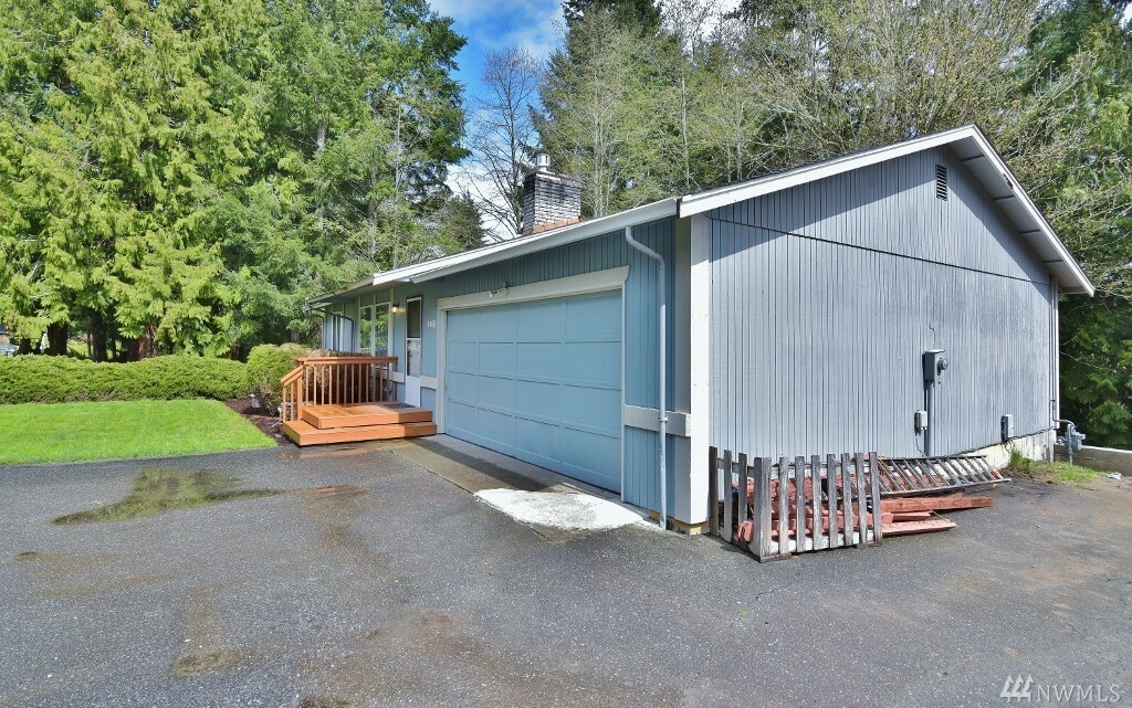 Property Photo:  8068 Blue Oak Pkwy NE  WA 98311 