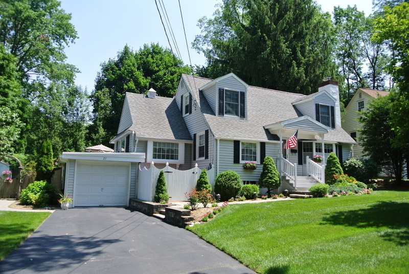 Property Photo:  21 Wallkill Rd  NJ 07871 