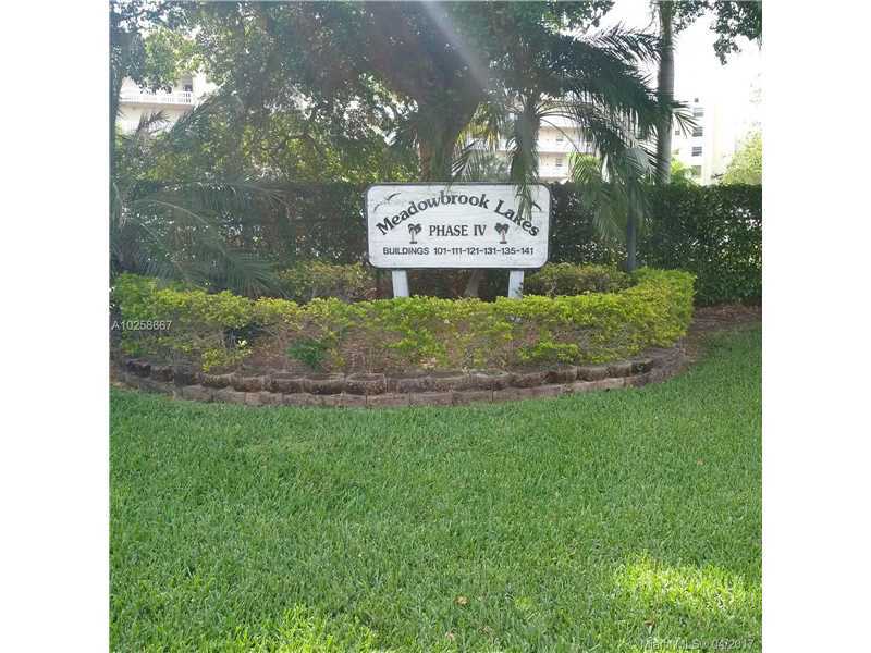 Property Photo:  101 SE 3rd Ave 305  FL 33004 