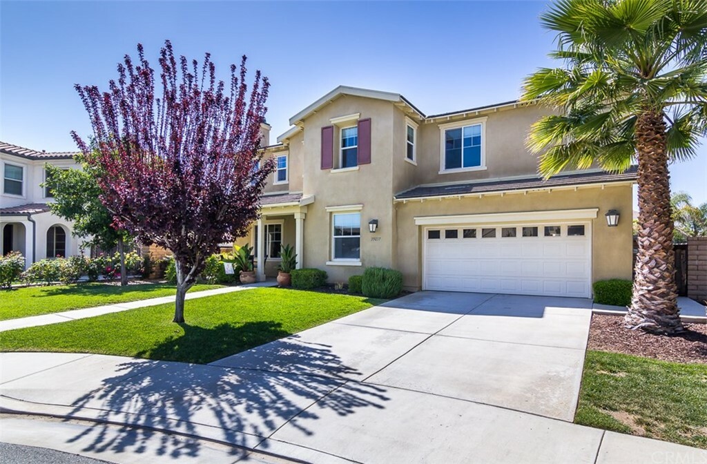 Property Photo:  35037 Cedar Ridge Court  CA 92596 