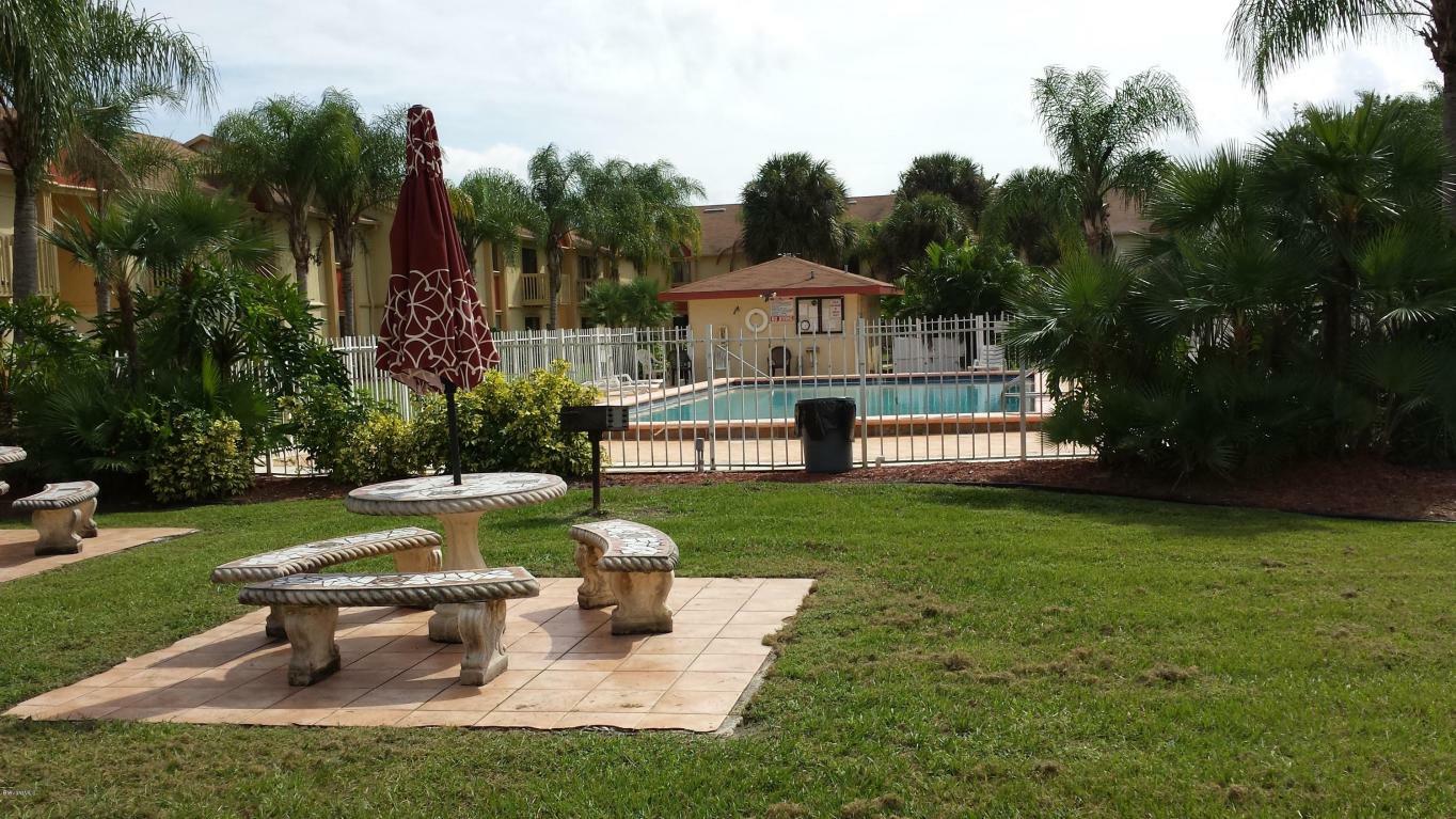 Property Photo:  2190 Forest Knoll Drive  FL 32905 