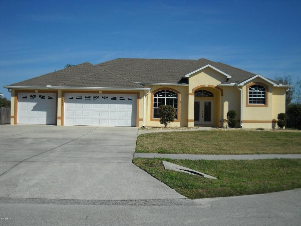 Property Photo:  6422 Flora Vista Place  FL 32927 