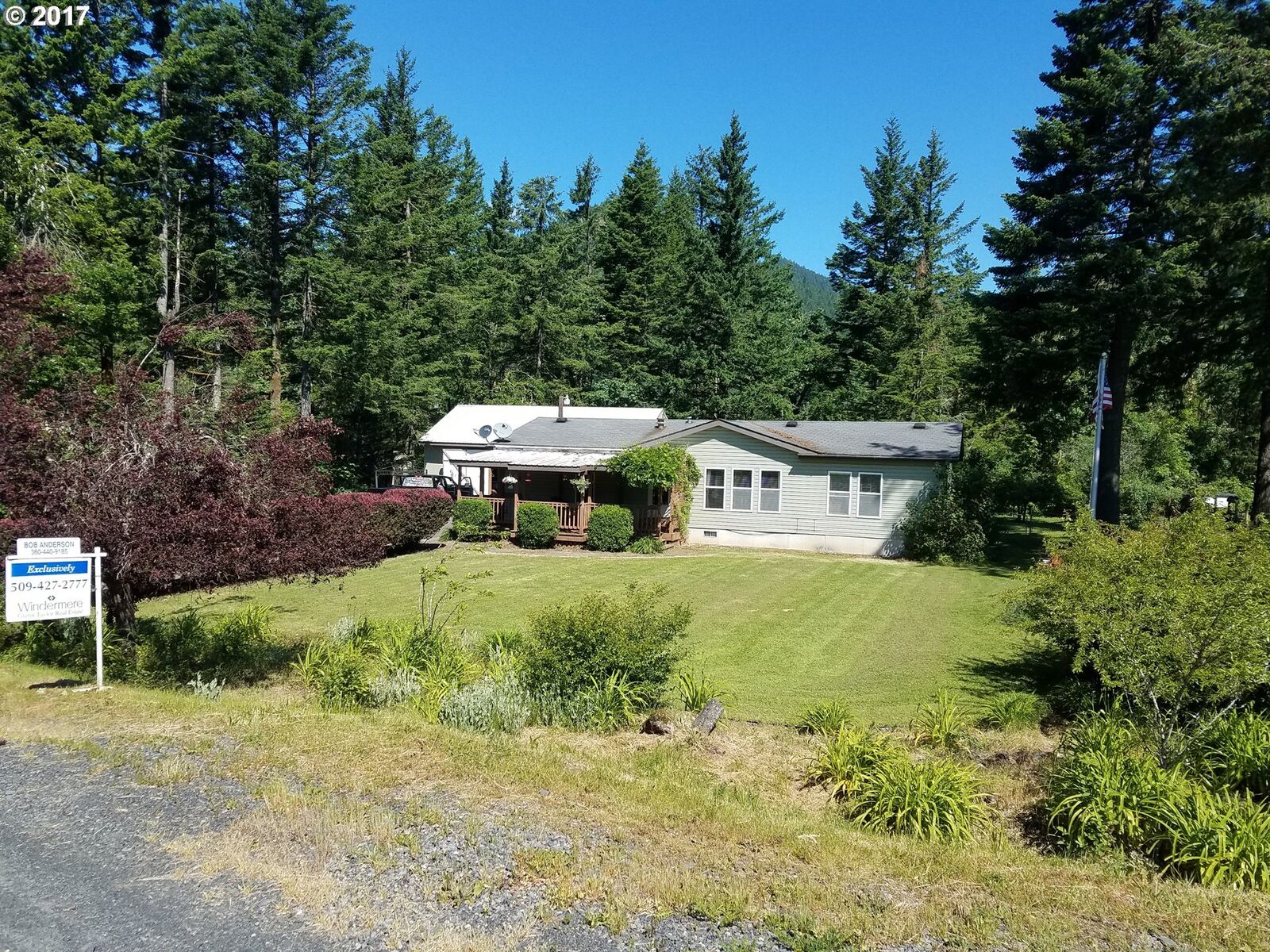 Property Photo: 355 Parklane Rd WA 98639